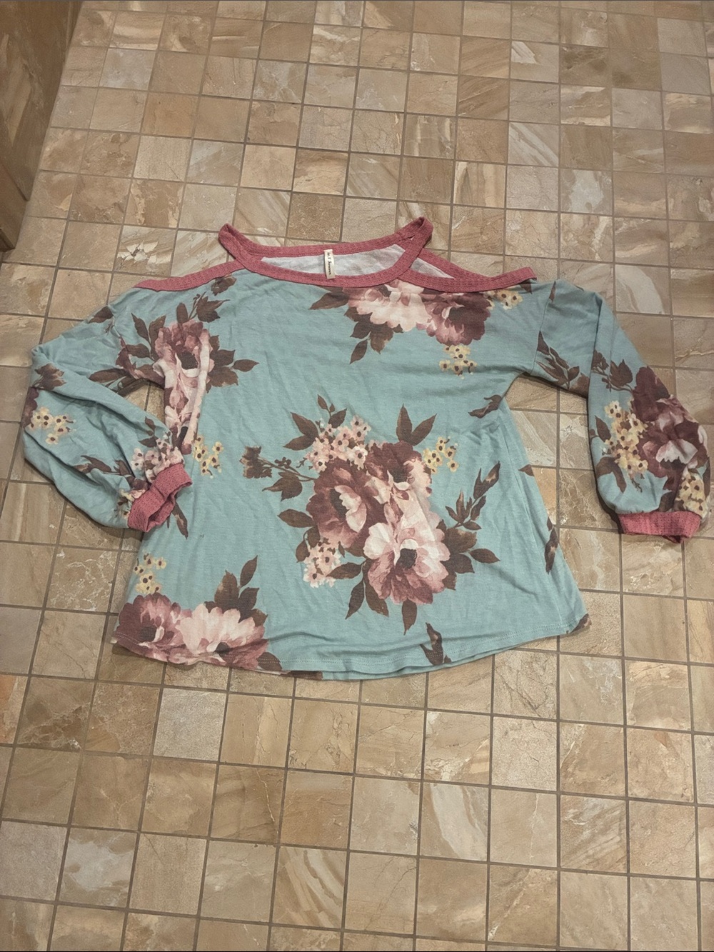 Now n Forever cold shoulder sweater blouse M